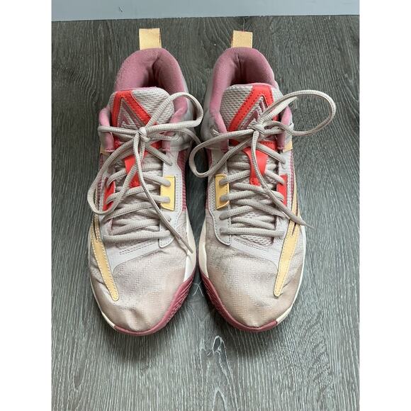 Nike Giannis Immortality 3 Beige Pink Basketball Shoes Performance Wear Size 8.5 - Picture 12 of 12